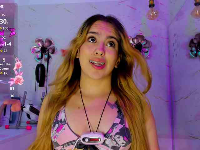 Natasha-Adams webcam