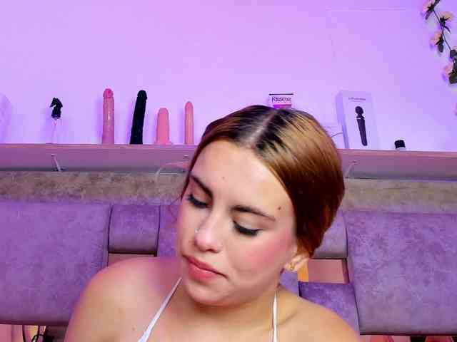 Natasha-Adams webcam
