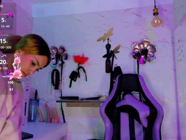 Natasha-Adams webcam