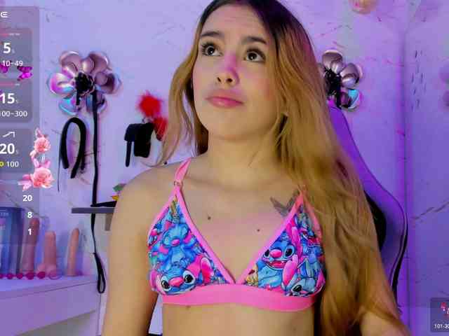 Natasha-Adams webcam