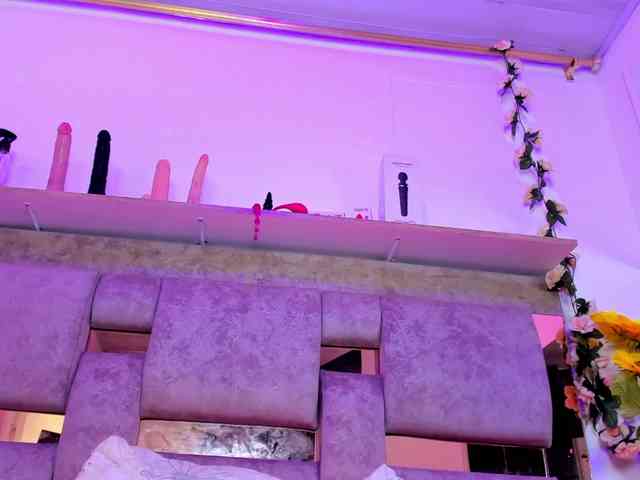 Natasha-Adams webcam
