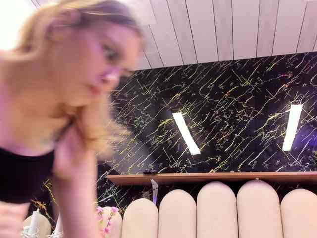 Natasha-Adams webcam
