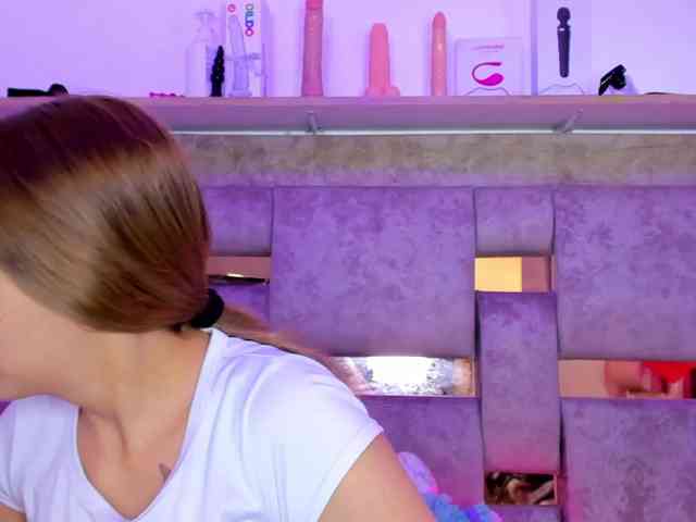 Natasha-Adams webcam