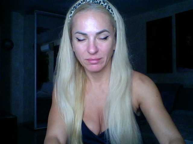 annamari1563 live cam on BongaCams
