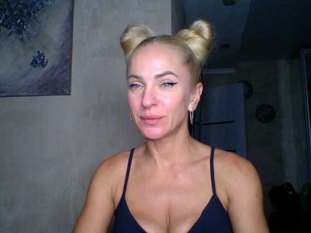 annamari1563 live cam on BongaCams