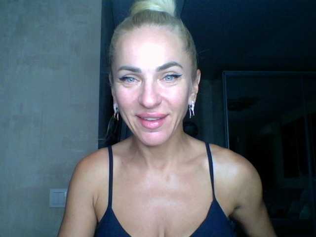 annamari1563 live cam on BongaCams