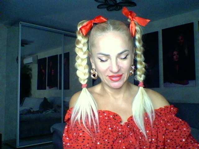 annamari1563 live cam on BongaCams