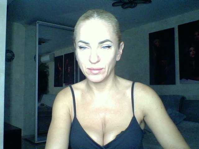 annamari1563 live cam on BongaCams