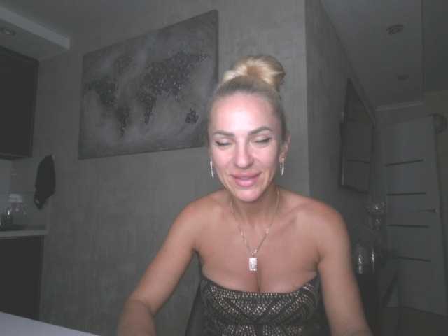 annamari1563 live cam on BongaCams