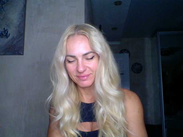 annamari1563 live cam on BongaCams