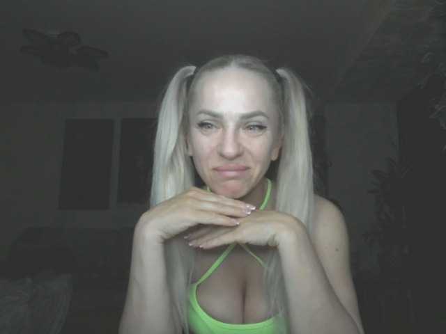 annamari1563's BongaCams show and profile