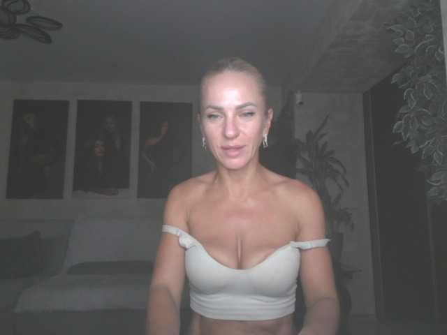annamari1563 live webcam show