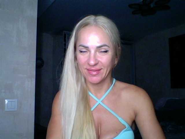 annamari1563 live cam on BongaCams
