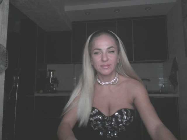 annamari1563 live cam on BongaCams