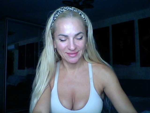 annamari1563, live now on BongaCams