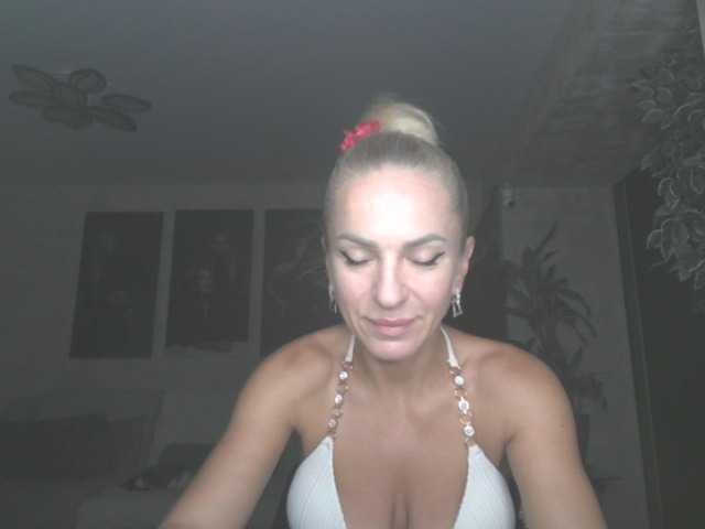 annamari1563 live webcam show