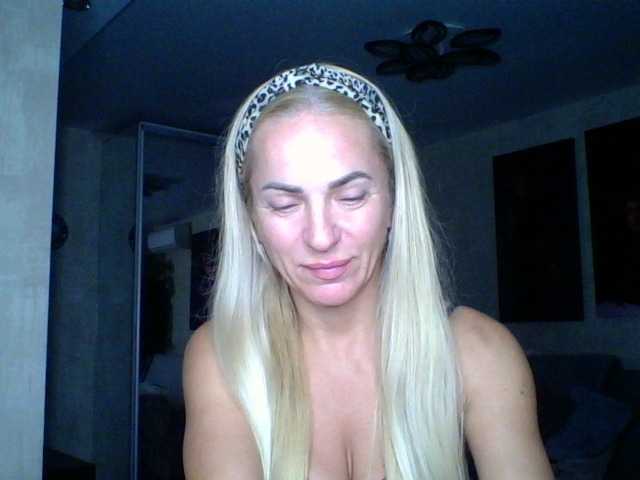 annamari1563 live cam on BongaCams