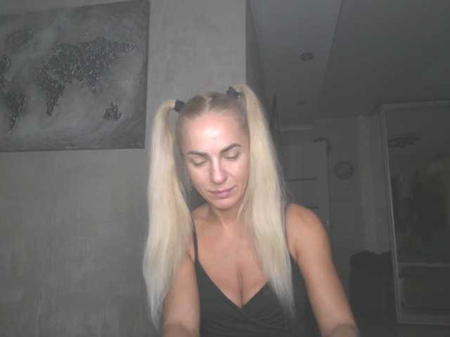 annamari1563 live cam on BongaCams