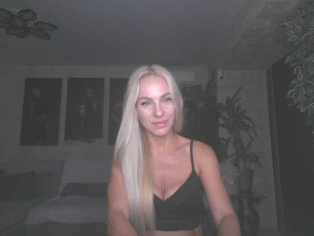 annamari1563 live webcam show