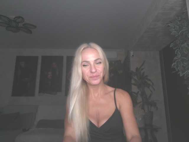 annamari1563 live cam on BongaCams