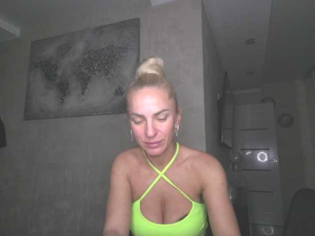 annamari1563 live cam on BongaCams