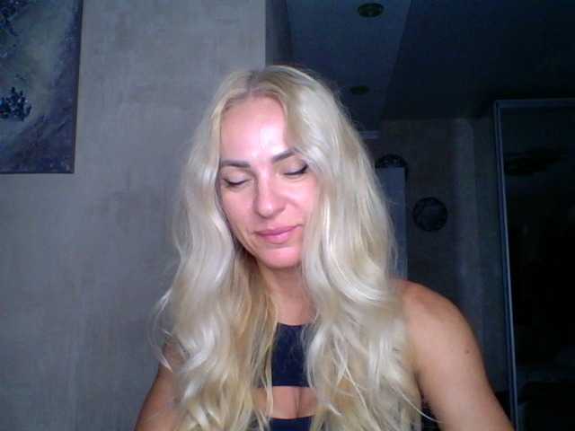 annamari1563 live cam on BongaCams
