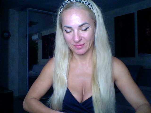 annamari1563 live cam preview