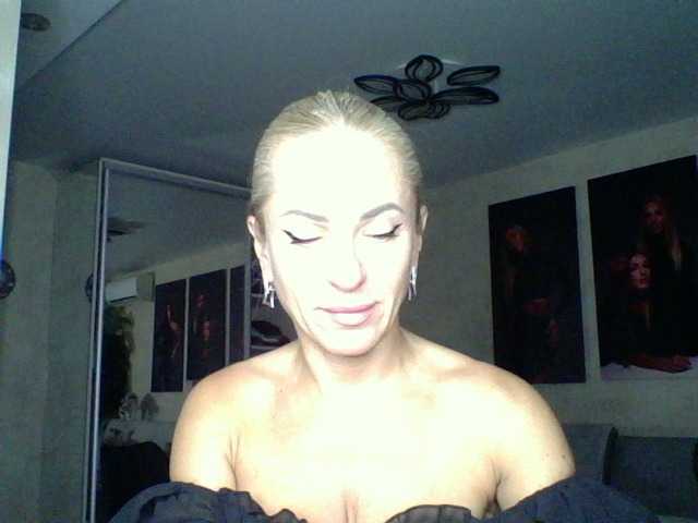 annamari1563 live cam on BongaCams