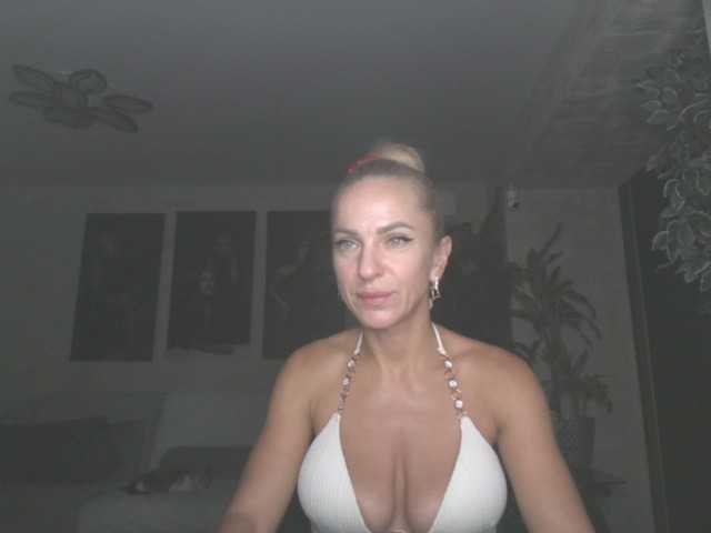 annamari1563 live webcam show