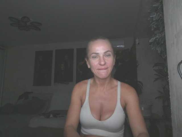 annamari1563 live cam on BongaCams