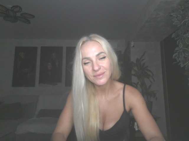 annamari1563 live webcam show