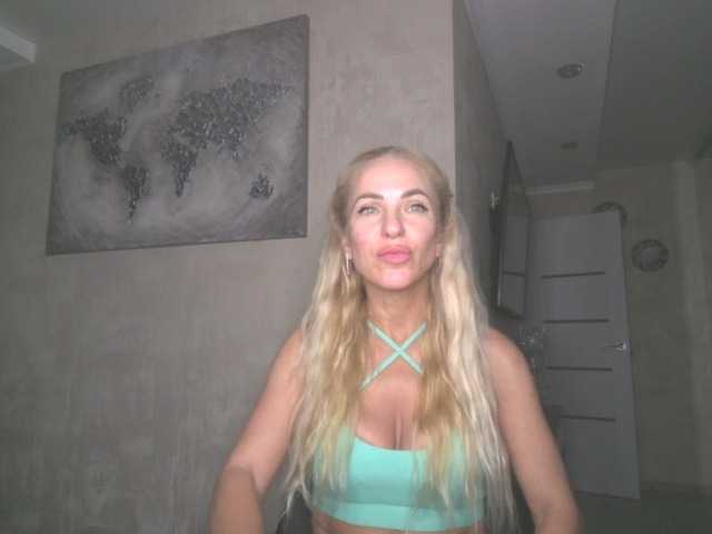 annamari1563 live cam on BongaCams
