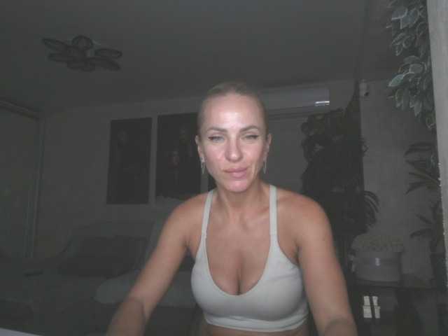 annamari1563 live cam on BongaCams