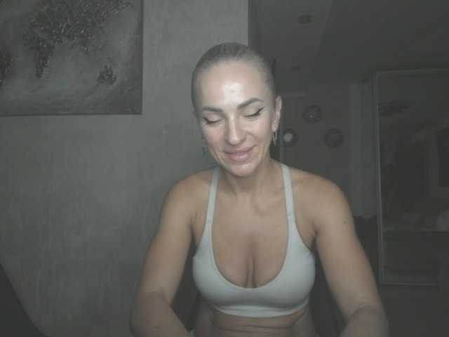annamari1563 live cam on BongaCams