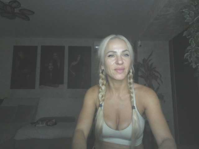 annamari1563 live cam on BongaCams