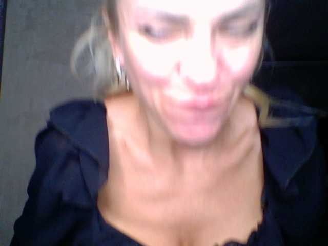 annamari1563 live cam on BongaCams