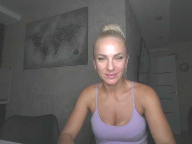 annamari1563 live cam on BongaCams