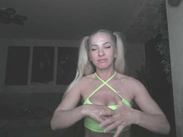 annamari1563's BongaCams show and profile