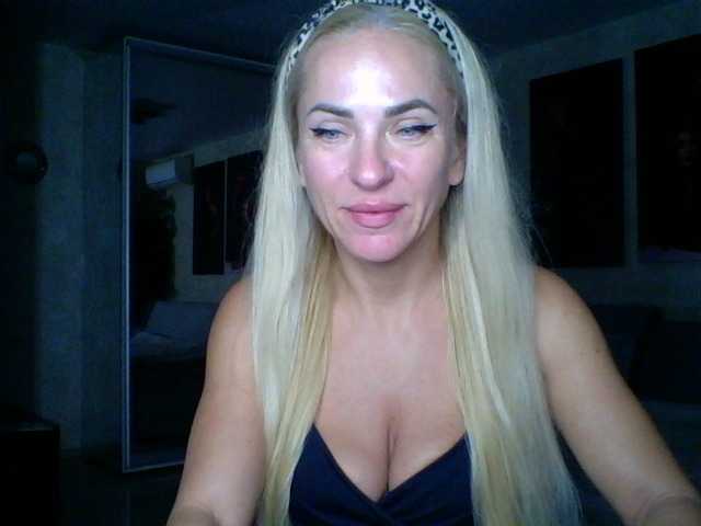 annamari1563 live cam preview