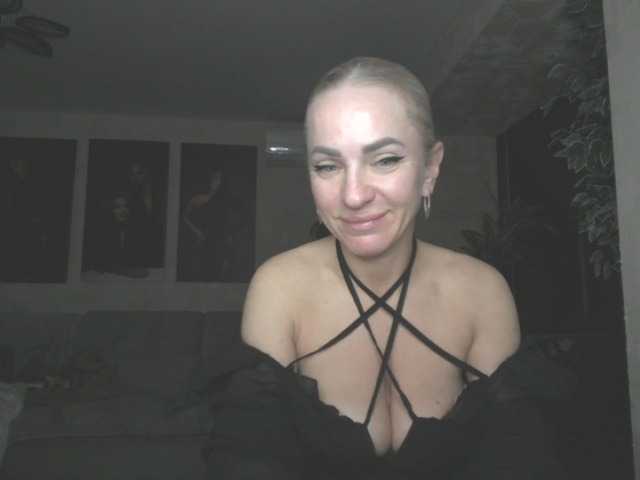 annamari1563's BongaCams show and profile