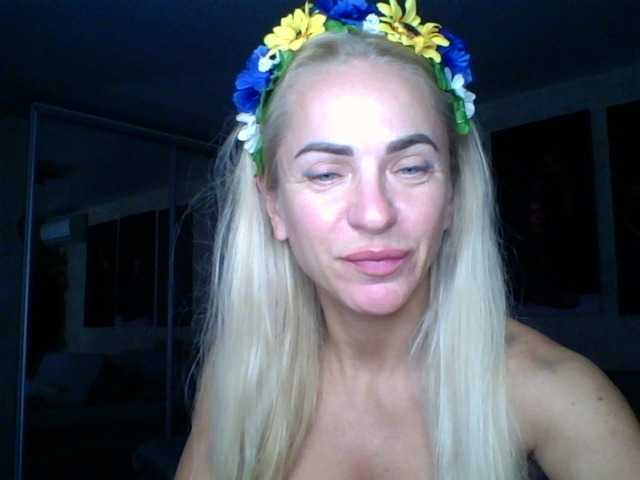 annamari1563 live cam on BongaCams