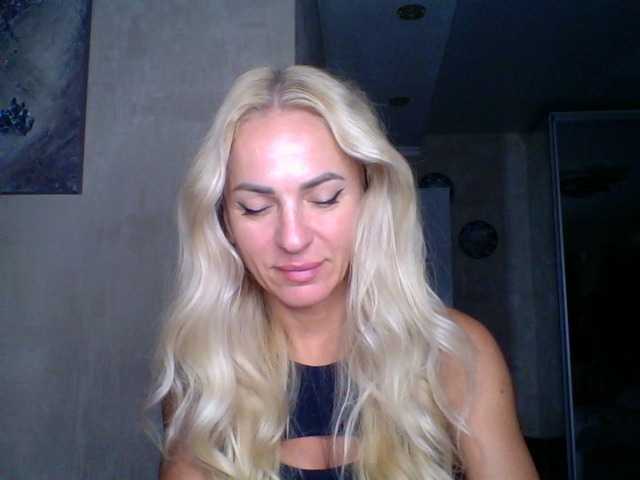 annamari1563 live cam on BongaCams