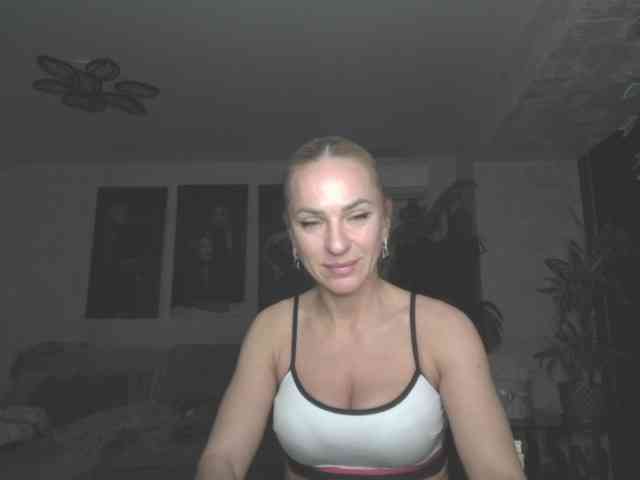 annamari1563 webcam