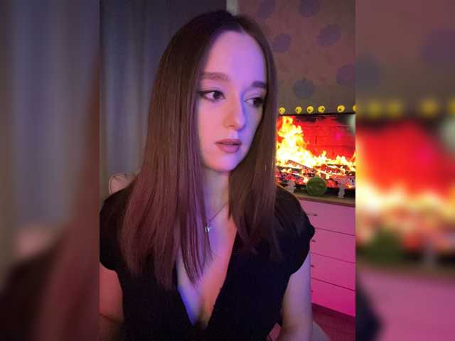 ymnichka, en vivo ahora en BongaCams