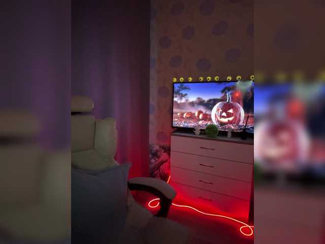 ymnichka live cam on BongaCams