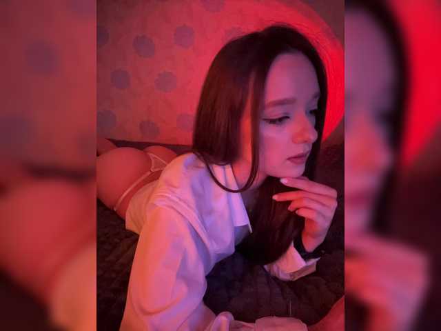 ymnichka live cam on BongaCams
