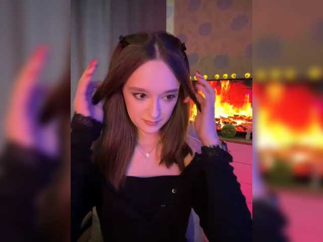 ymnichka, en directo ahora en BongaCams