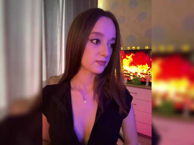 ymnichka, en vivo ahora en BongaCams