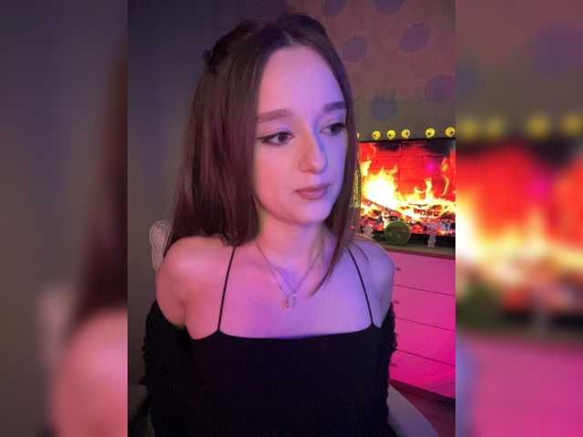 ymnichka, live now on BongaCams