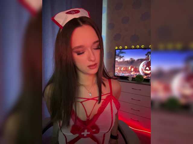 ymnichka live cam on BongaCams